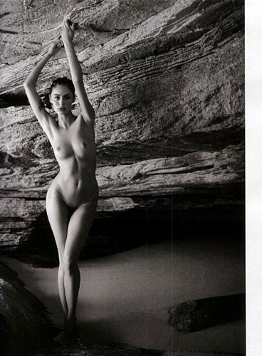 Nicole trunfio che mostra il loro corpo devastante super sexy e pick
 #75339231