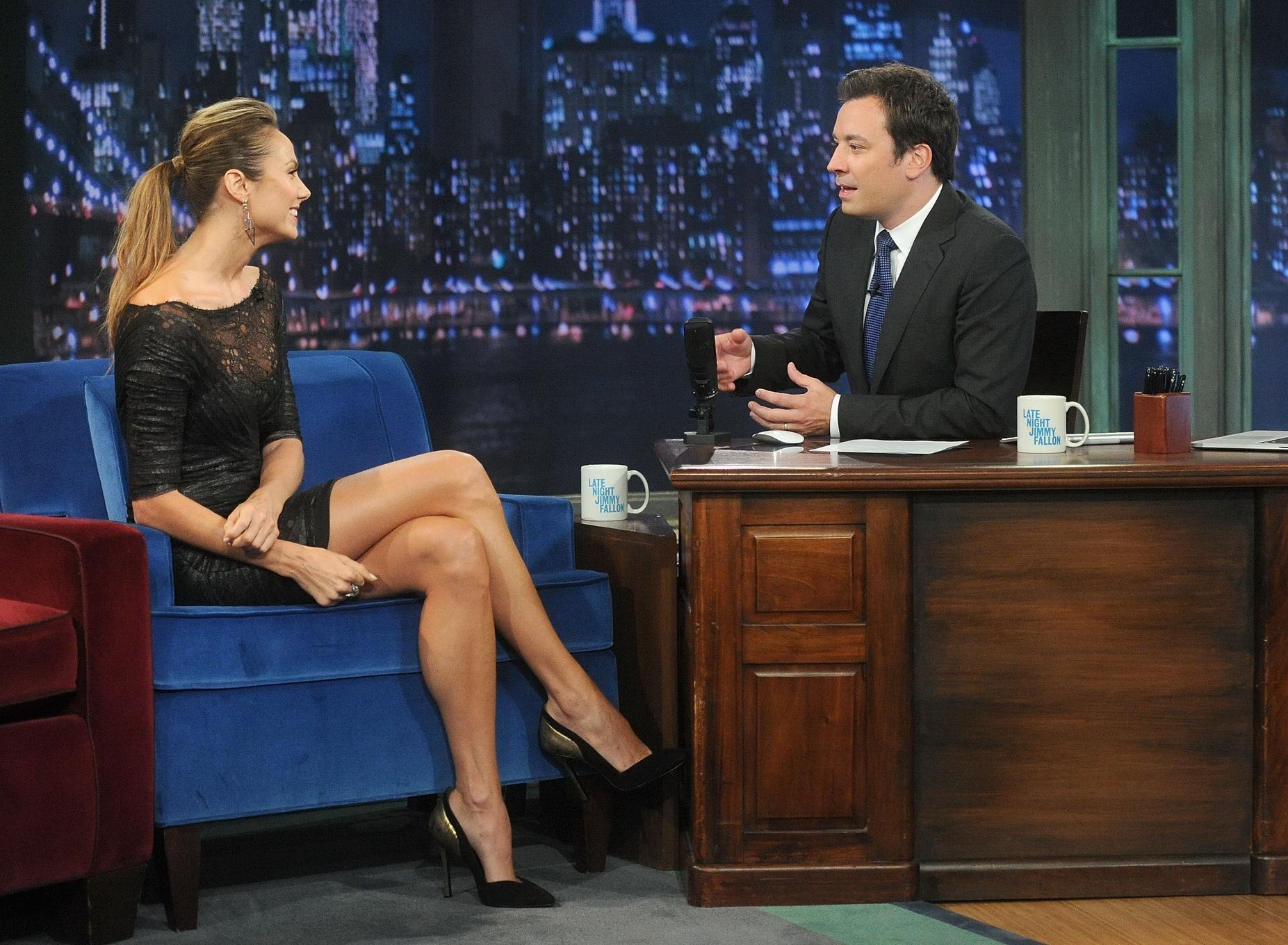 Stacy Keibler leggy  busty wearing a black mini dress on the Late Night with Jim #75224026
