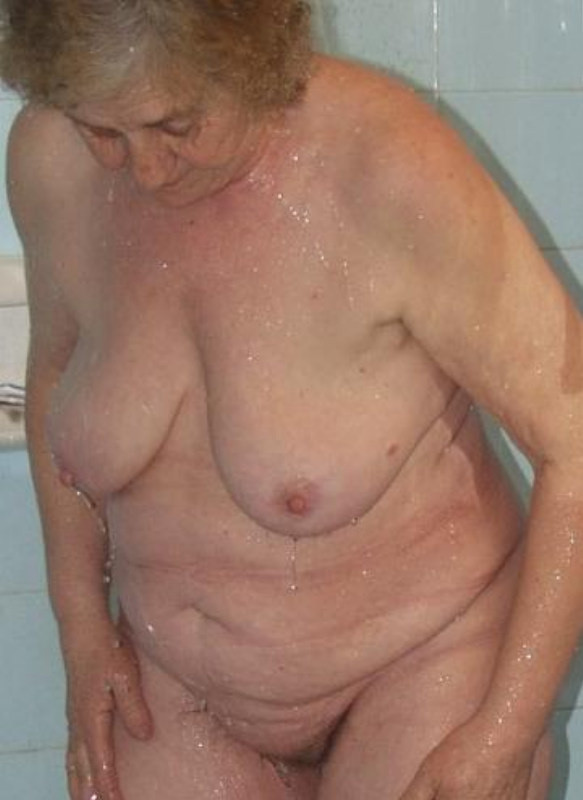 Massive granny showering all alone #76633272