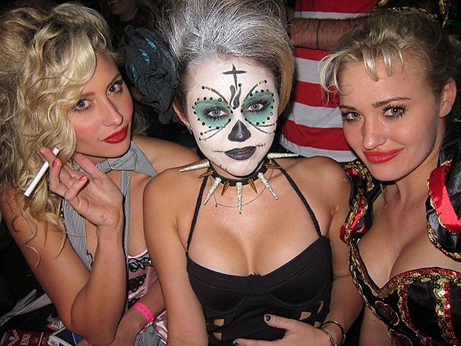 Miley Cyrus exposing sexy body and huge boobs on halloween party #75283620