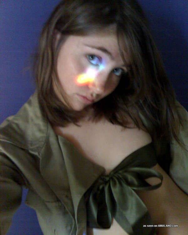 Photos of sleazy Gertrude playing with her cam #75712523