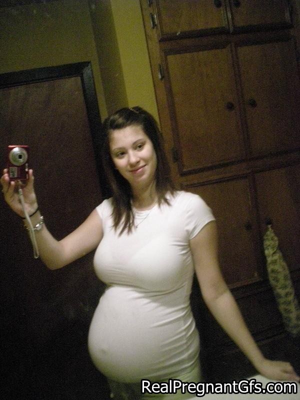 Amateur preggo Freundinnen
 #67184101