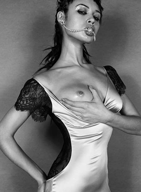 Celebrity amazing brunette Olga Kurylenko showing her nice tits #75408882