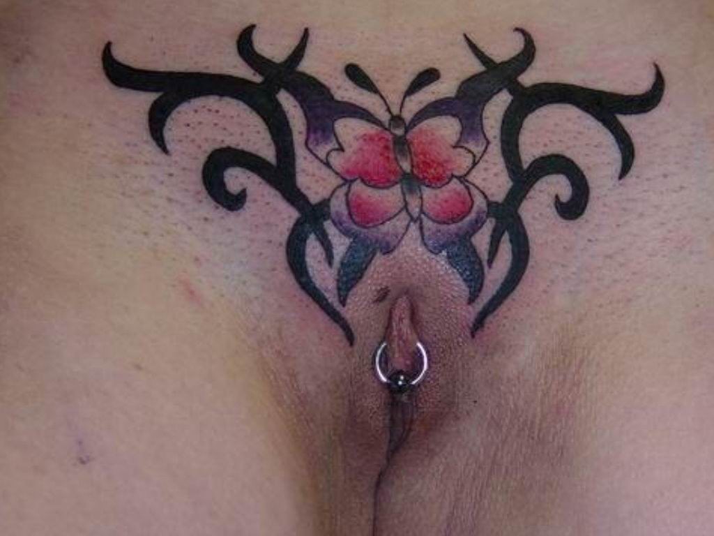 Extreme tattoo and piercing #73231184
