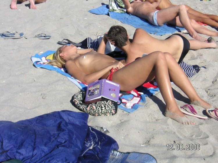 Glimpse at their faces when these teenagers strip nude #72252612