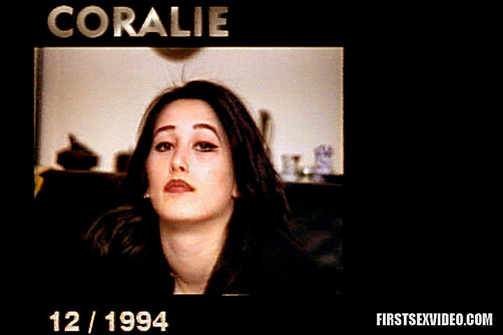 Coralie all'inizio della sua carriera porno scopata pesantemente
 #67865450