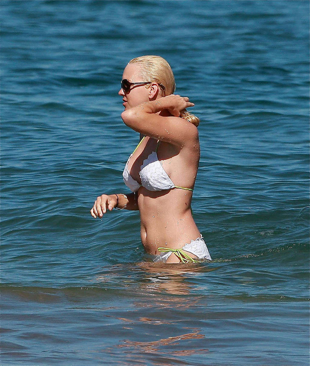 Anna faris montrant son corps extrêmement beau et sexy en bikini
 #75373548