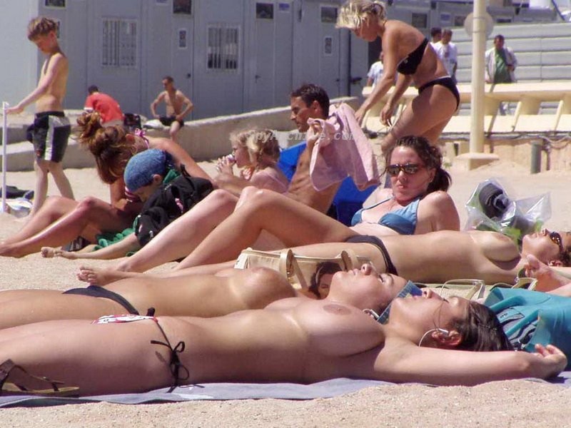 Naked girls on the beach