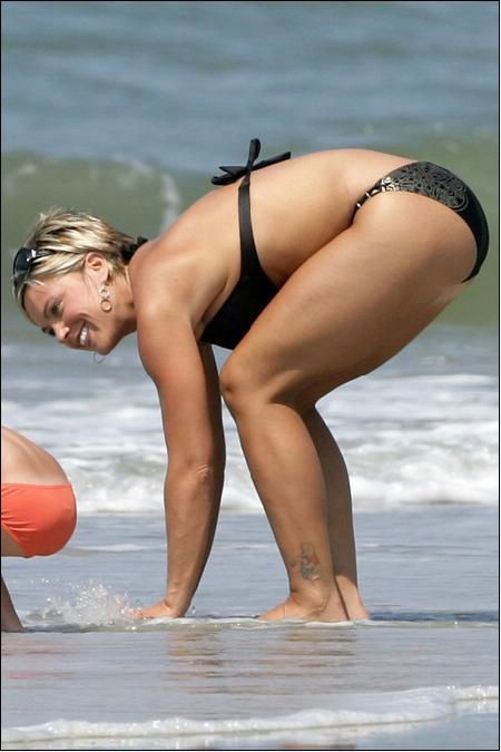 TV milf Kate Gosselin showing her mouthwatering body in bikini #73781013