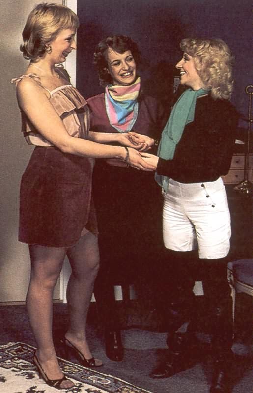 Three retro lesbians trying out a fucking machine #78244800