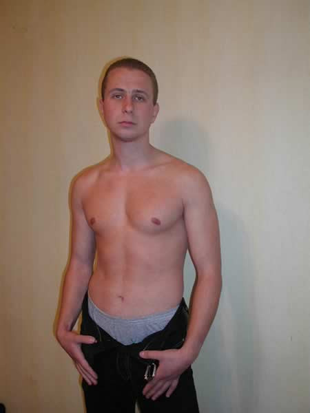 Sexy amateur quitándose el jean
 #77010025