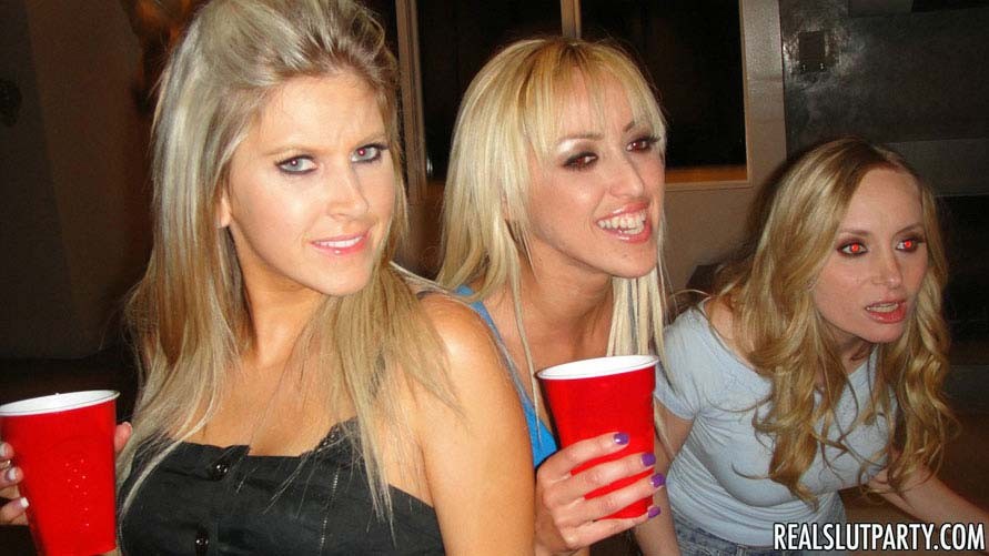 Drunk blonde girls fucking everyone at hardcore orgy party #76795413