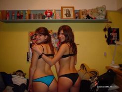 Amateur Lesbian Eighteen Year Old Girlfriends In Homemade Pics