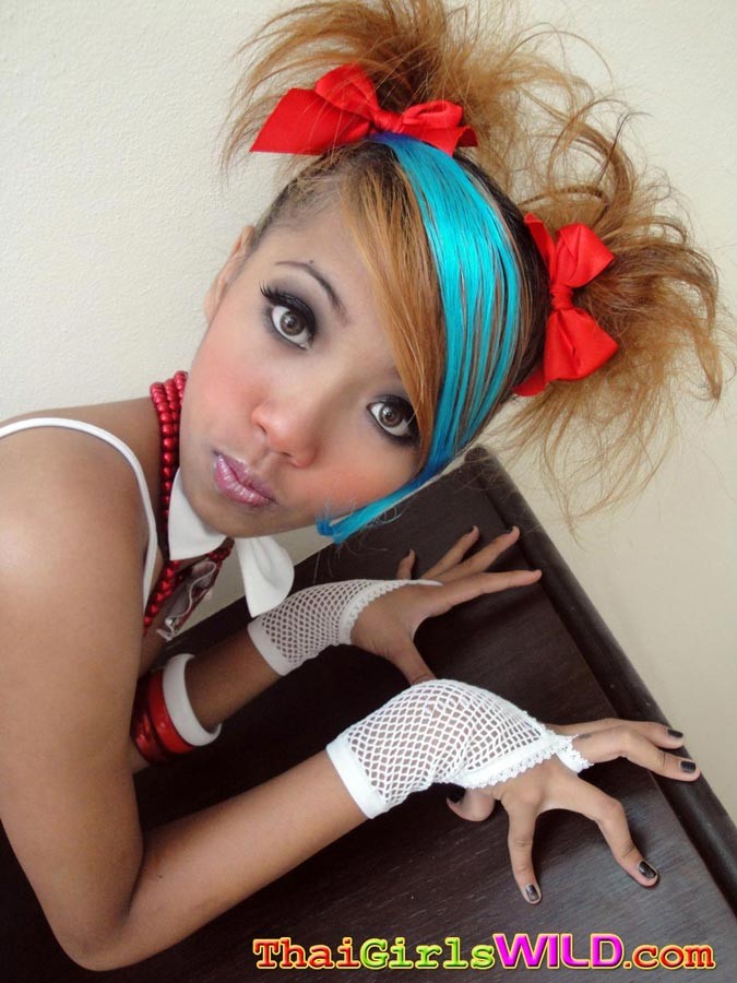 Amateur thaïlandais emo cosplay fille baisée
 #69894140