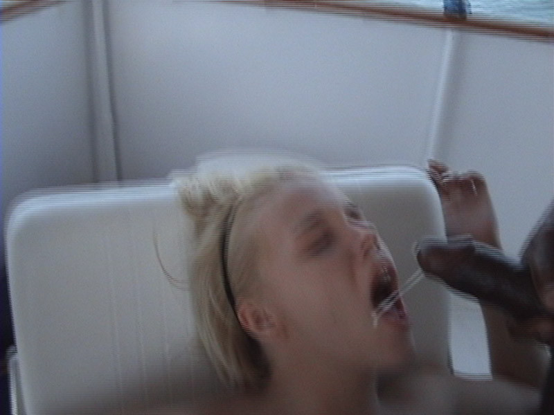 some cash and 2 healthy servings of tubesteak. Watch as Missy gets blackballed b #70436298