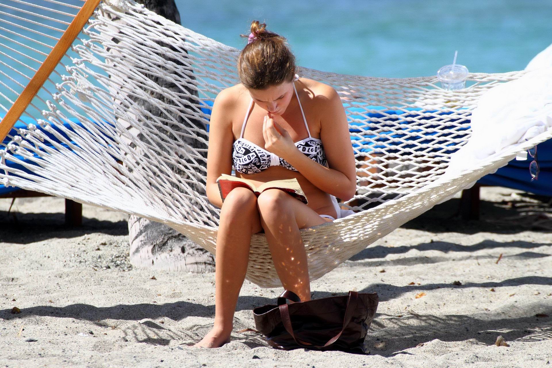 Joss Stein durchgesickert Oben-ohne-Bild plus Bikini candids in hawaii
 #75324669