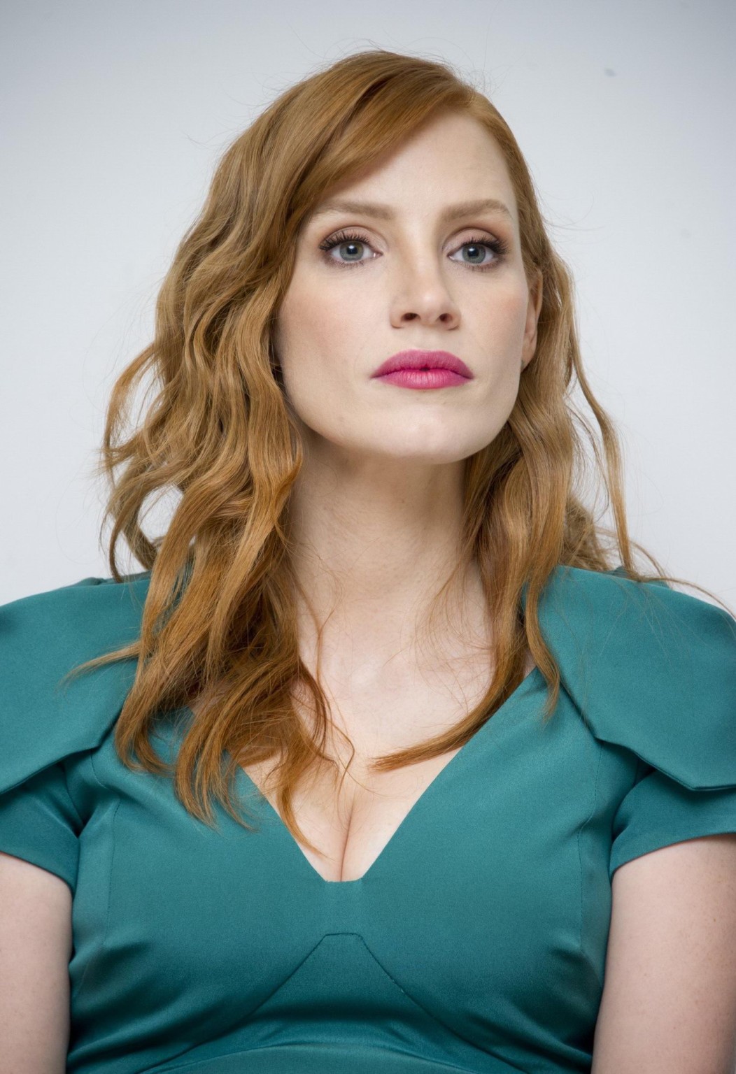 Jessica Chastain mostrando enorme scissione a un photocall anno più violento in bever
 #75180224