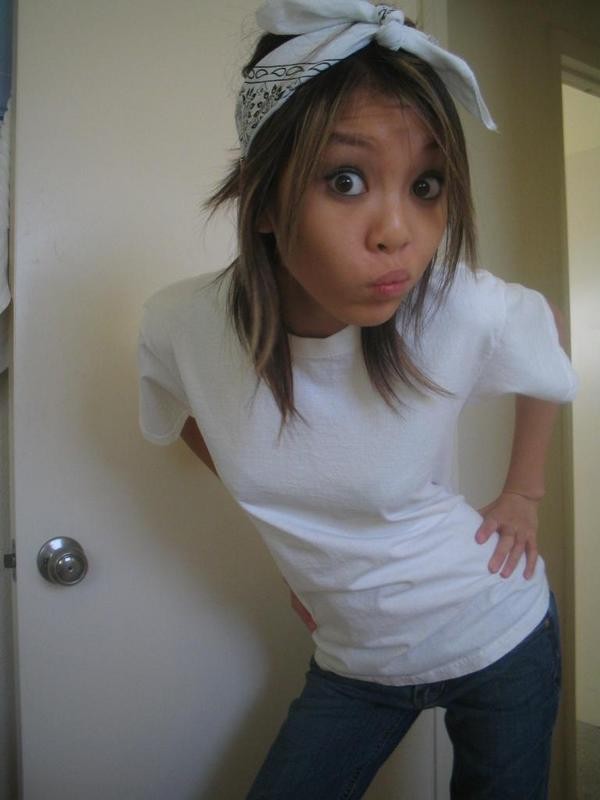 Sweetie posing and mugging real cute for her cam #69825485