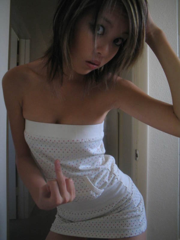 Sweetie posing and mugging real cute for her cam #69825525