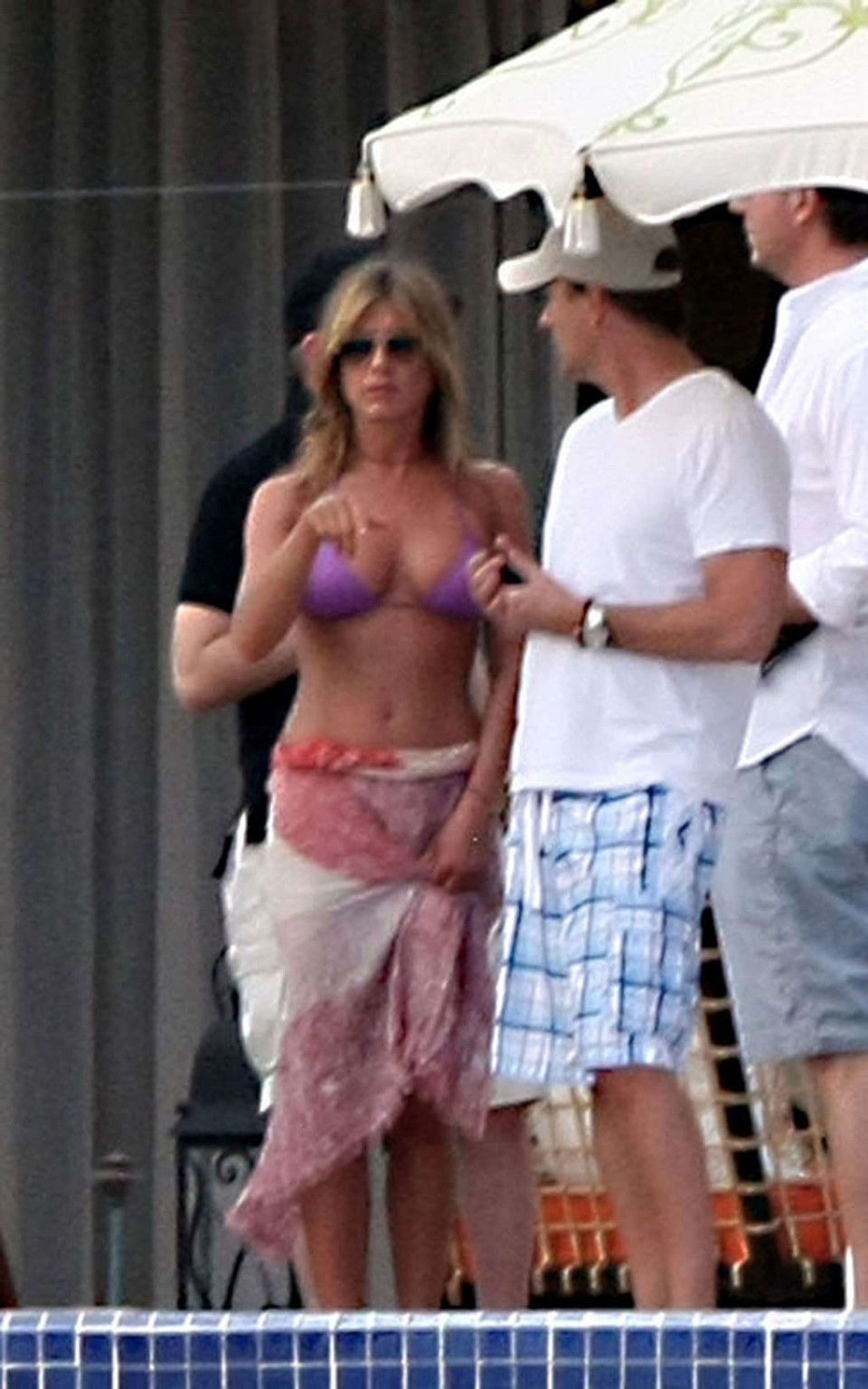 Jennifer Aniston exposing her sexy ass in thong and hot neapples #75340503