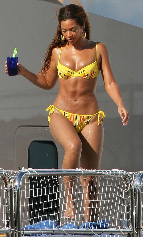 Beyonce knowles sehr sexy und heiß see thru und upskirt Fotos
 #75285251