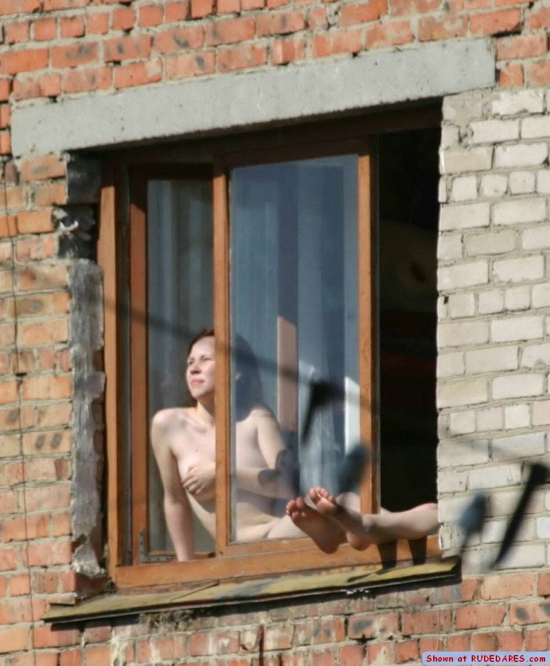 Autentiche ragazze dilettanti catturate nude
 #67498617