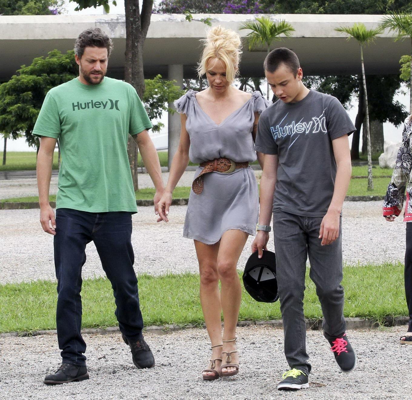 Pamela Anderson Leggy Showing Pokies In Sao Paulo 3240820