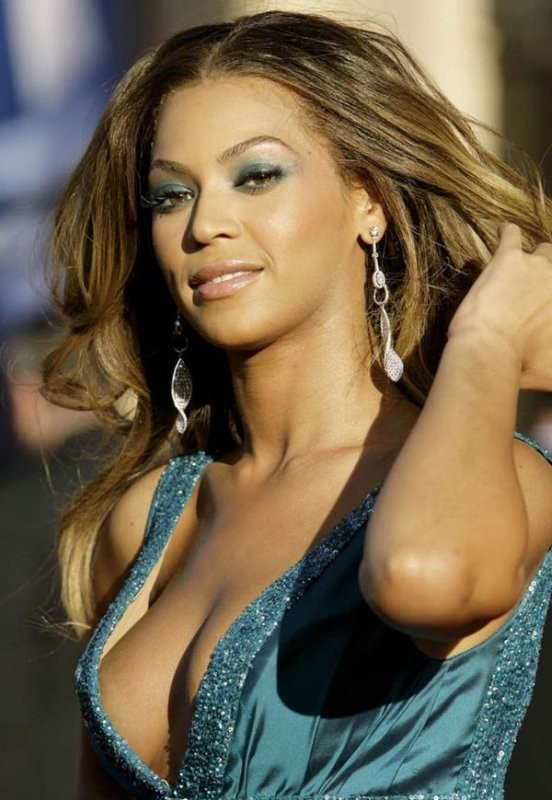 beyonce accidentally flashing pussy in upskirts #75406872