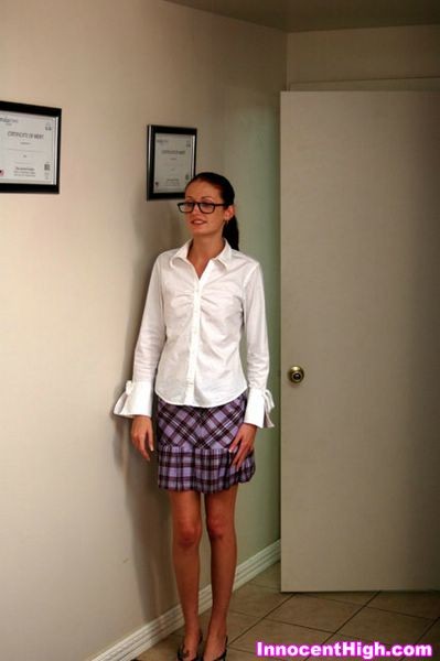 Nerd hailey consigue un poco de atención deseada de una polla caliente
 #67224905