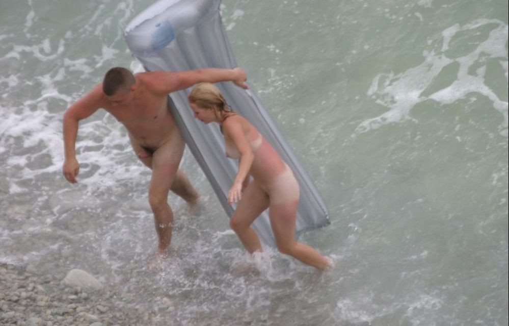 Attenzione - foto e video di nudisti incredibili
 #72277461