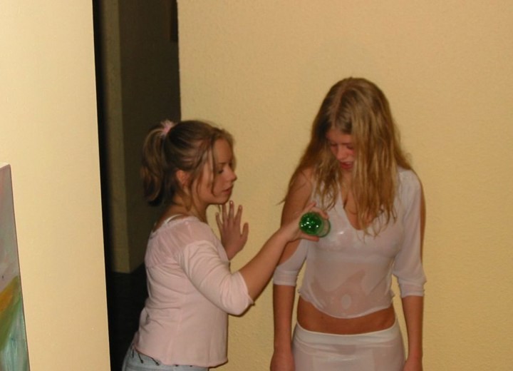 熱い狂気のアマチュアの女の子は恥ずかしげもなく自分自身を撮影
 #79392252