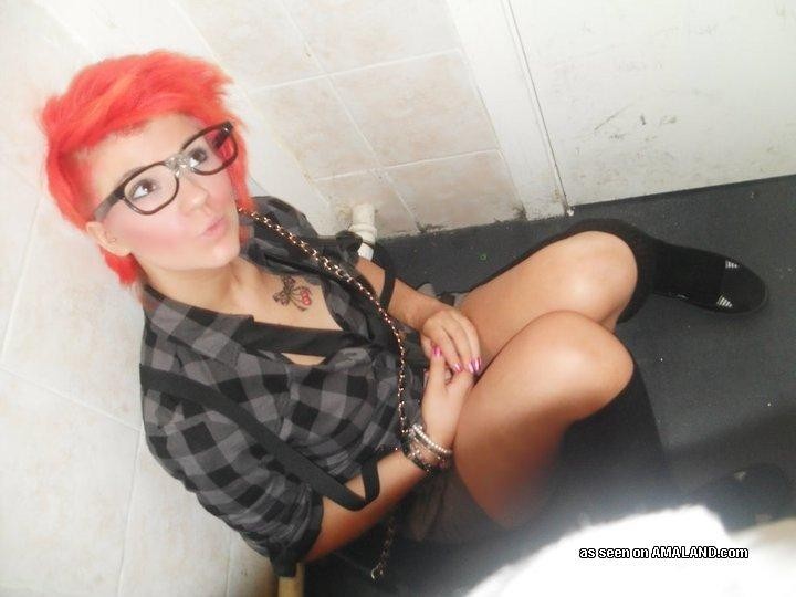 Vaporoso caldo selvaggio amatoriale punk rocker lesbiche
 #67215846