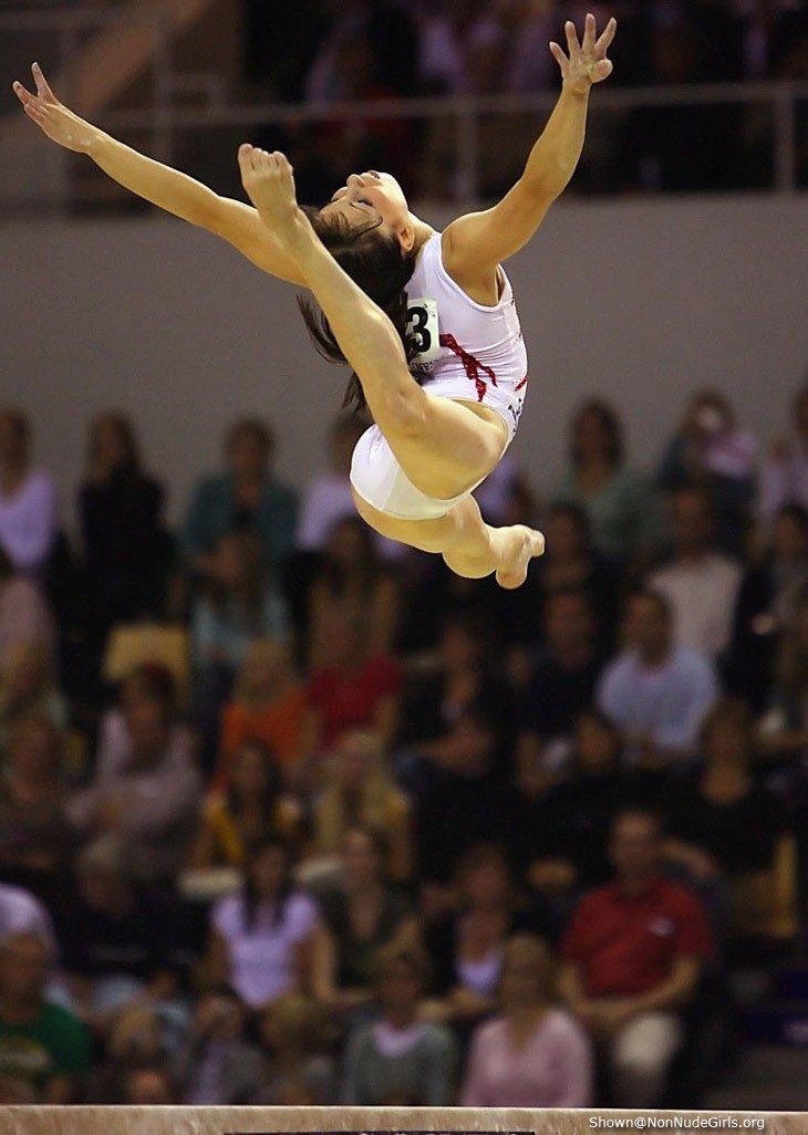 Gymnast spreading legs #75415480