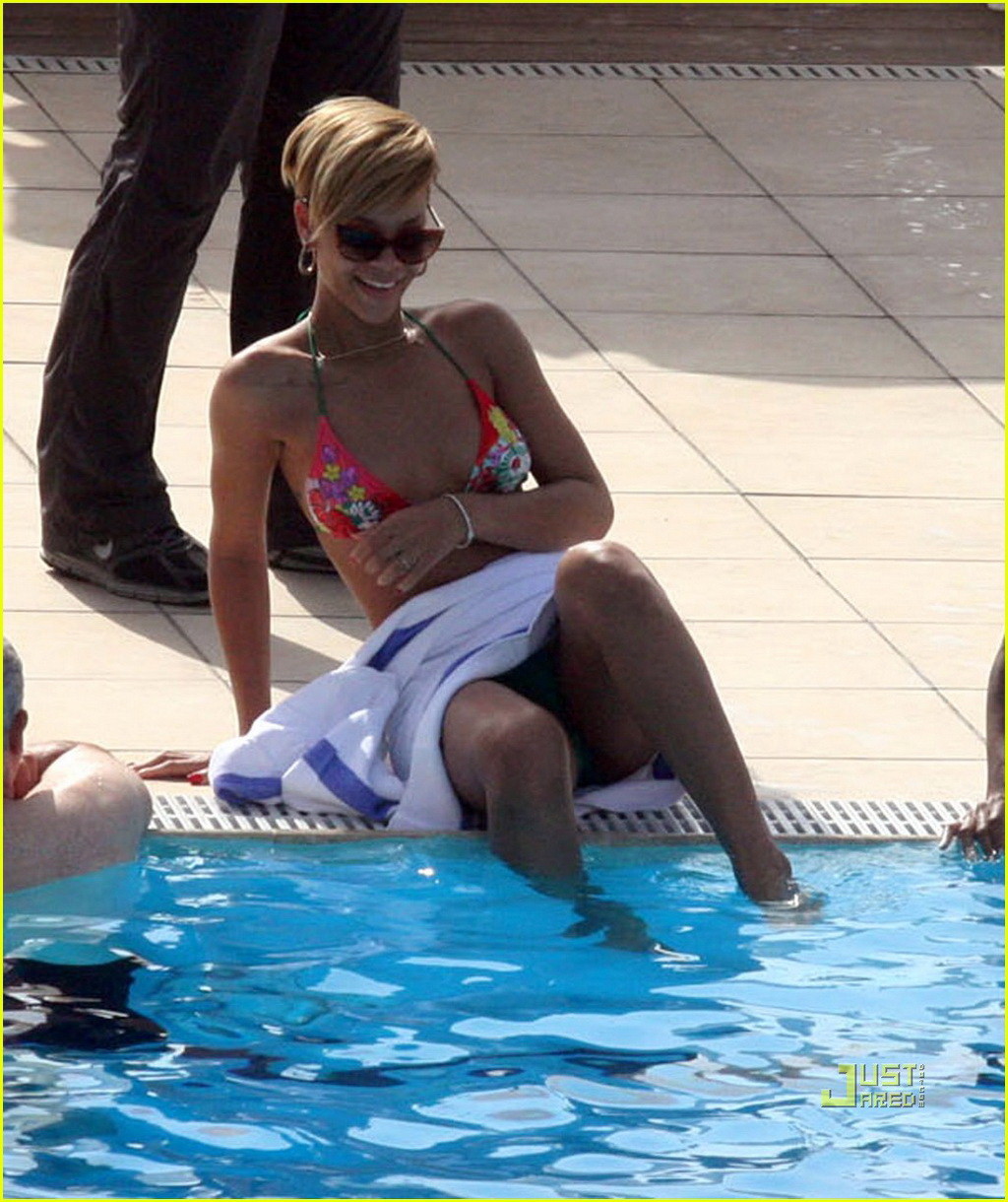 Rihanna wearing tiny bikini poolside in Tel Aviv, Israel #75348011