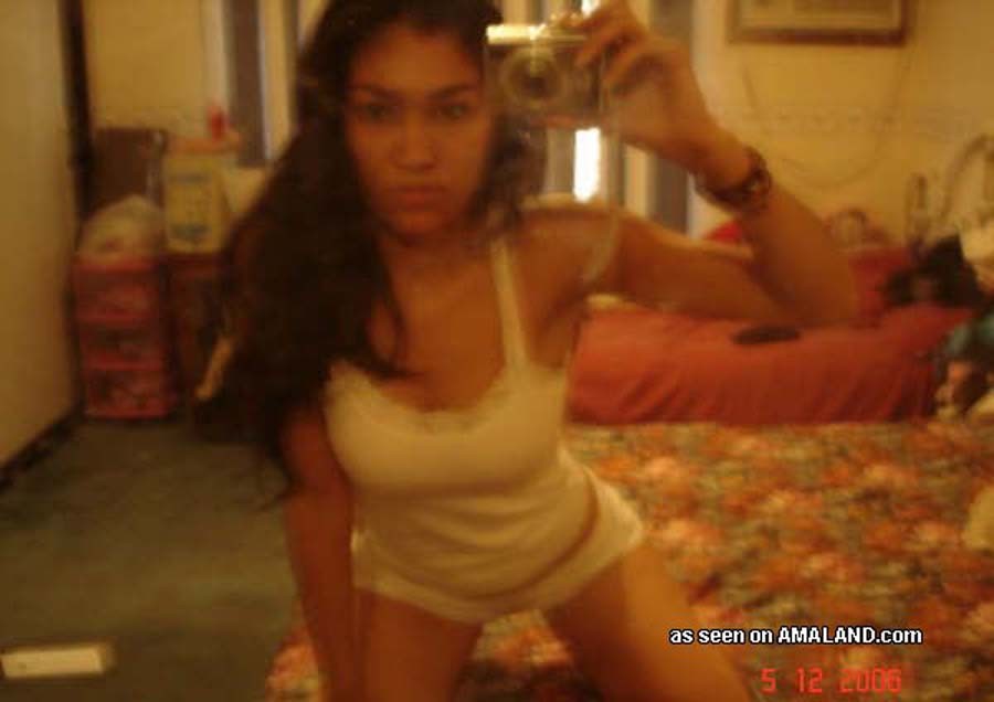 Hot solo latina darling in posa a casa
 #68455047