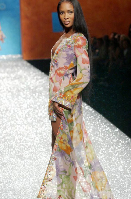 Nero celebrità Naomi Campbell in alcuni grandi lingerie baseball
 #75414994