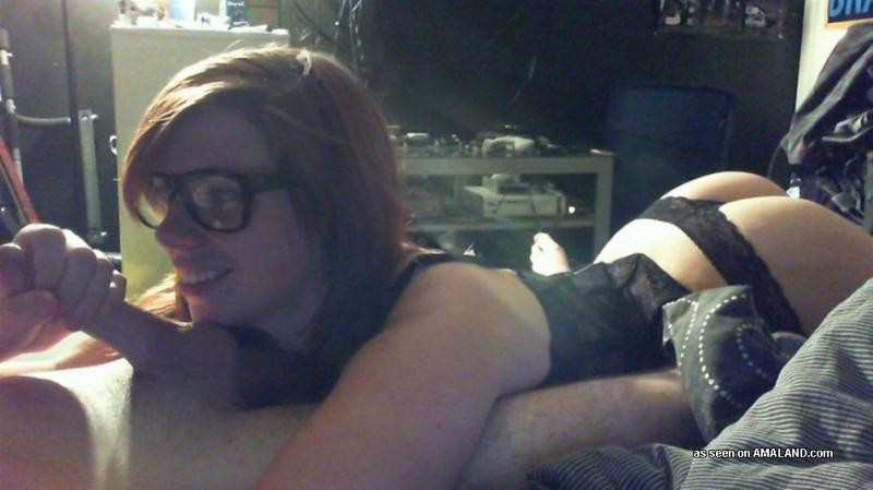 Geeky babe juega con la polla dura de su novio
 #74236716