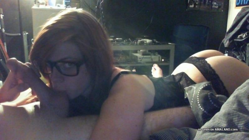 Geeky babe juega con la polla dura de su novio
 #74236726