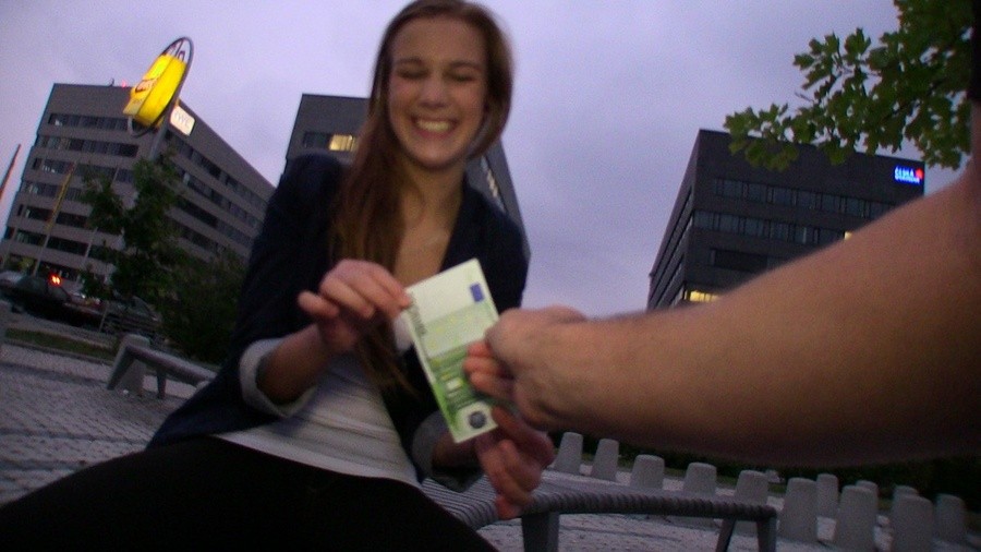 アレクシス
 #67239195