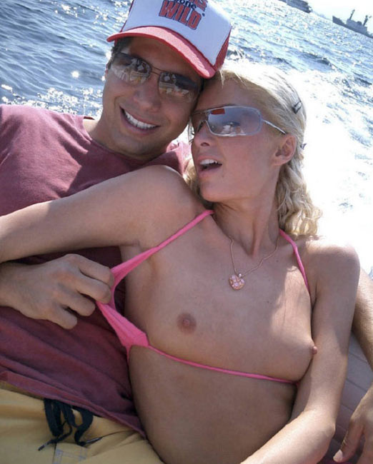 Celeb Paris Hilton paparazzi nude perky tits #75426147