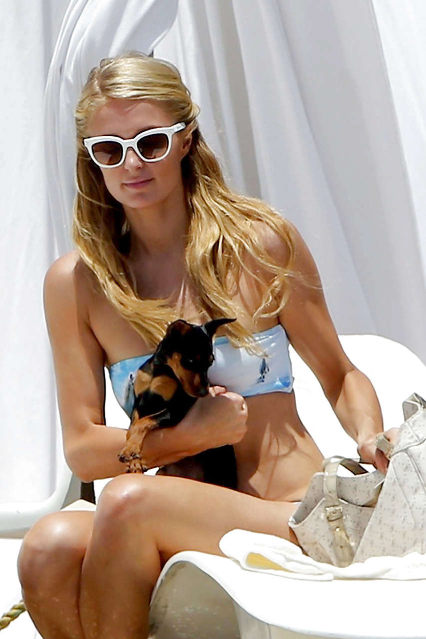 Paris Hilton looking very sexy and hot in bikini on beach #75225459