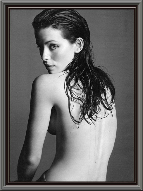 L'actrice Kate beckinsale montre ses seins
 #75444973