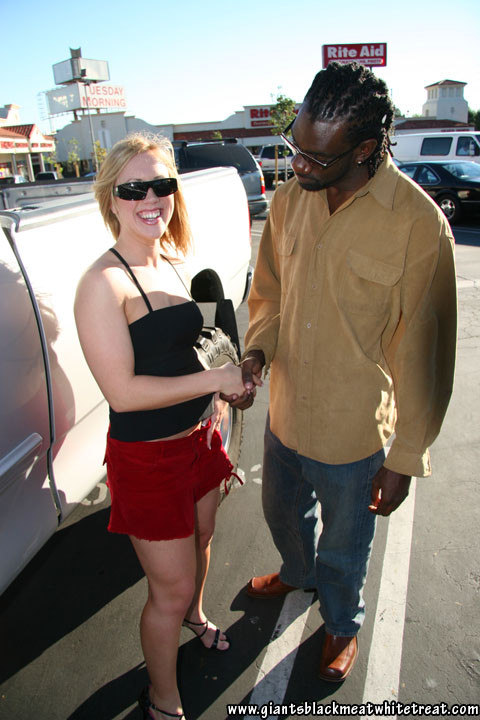 黒の巨根でマンコを破壊されるホットプリティソーニャ
 #77856603