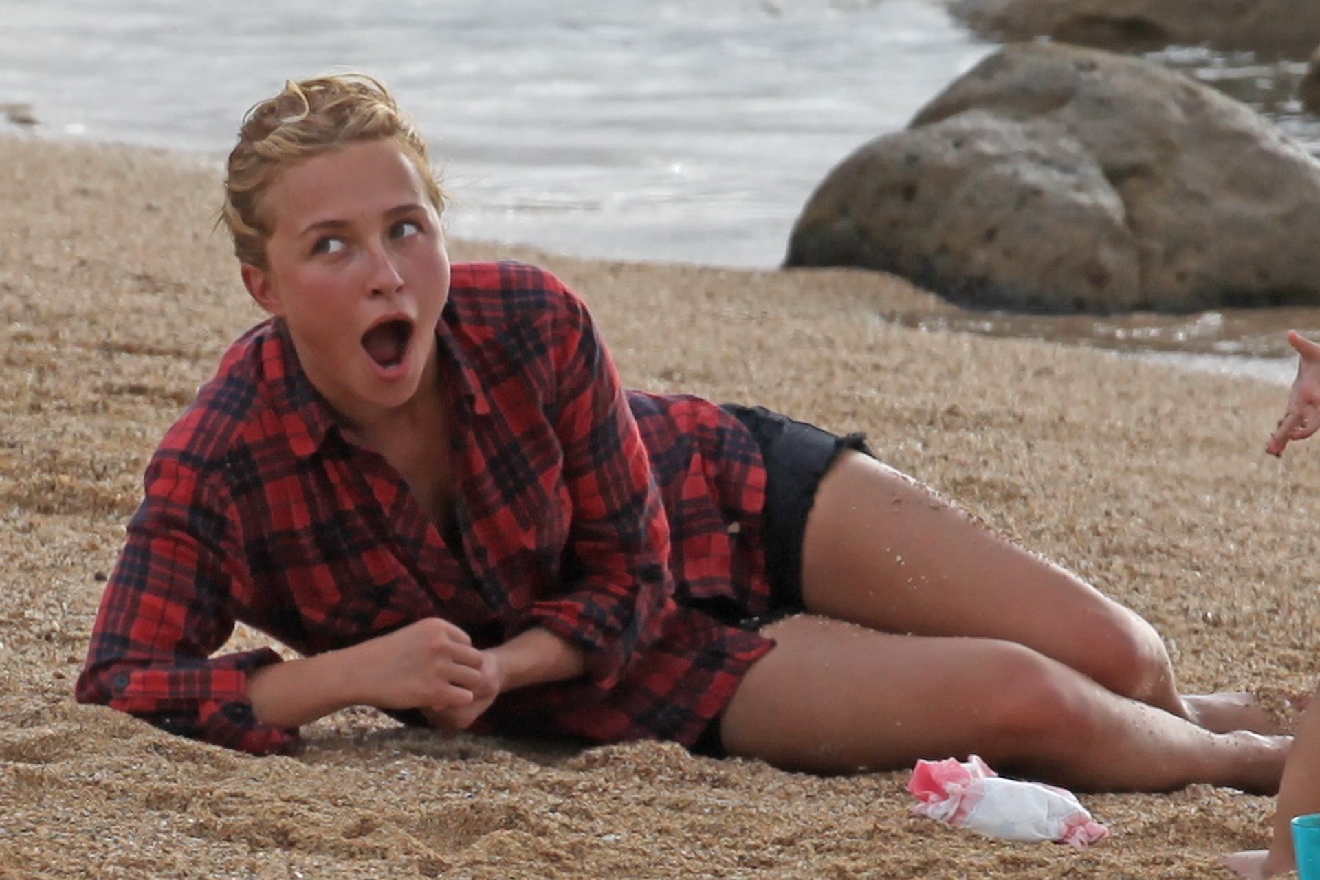 Hayden Panettiere showing off her ass in sky-blue bikini at the beach in Hawaii #75321026