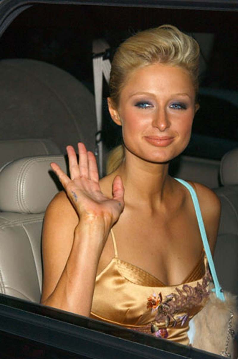 Paris Hilton surprise en train de montrer son incroyable cul
 #75312075