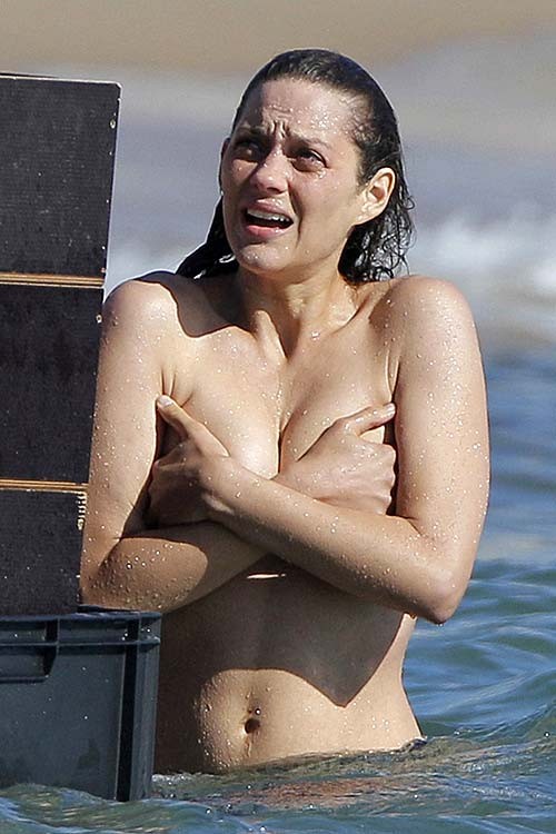 Marion Cotillard sexy and hot topless and big nipples paparazzi photos #75285709