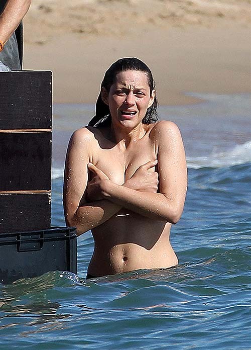 Marion Cotillard sexy and hot topless and big nipples paparazzi photos #75285749