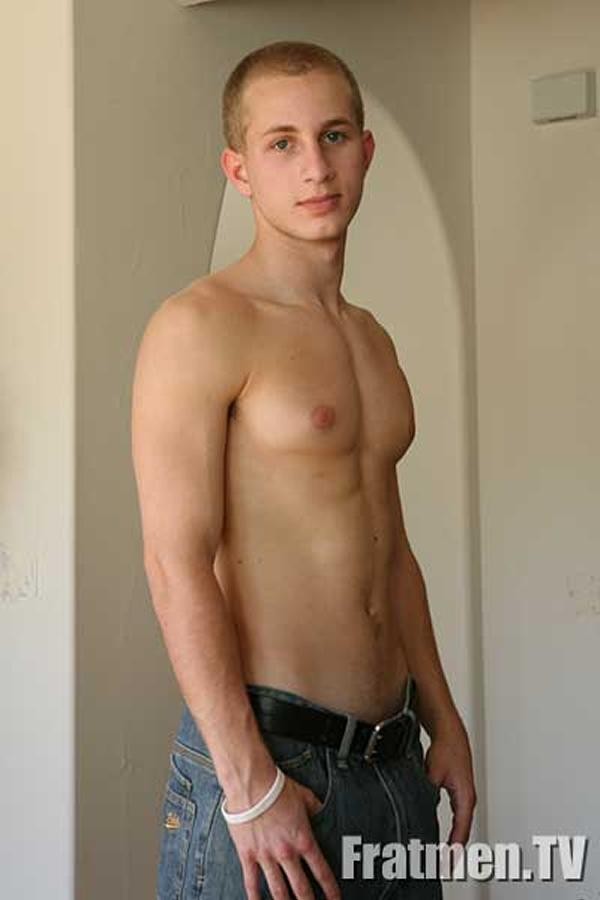 Hung sexy frat Kerl
 #77000409