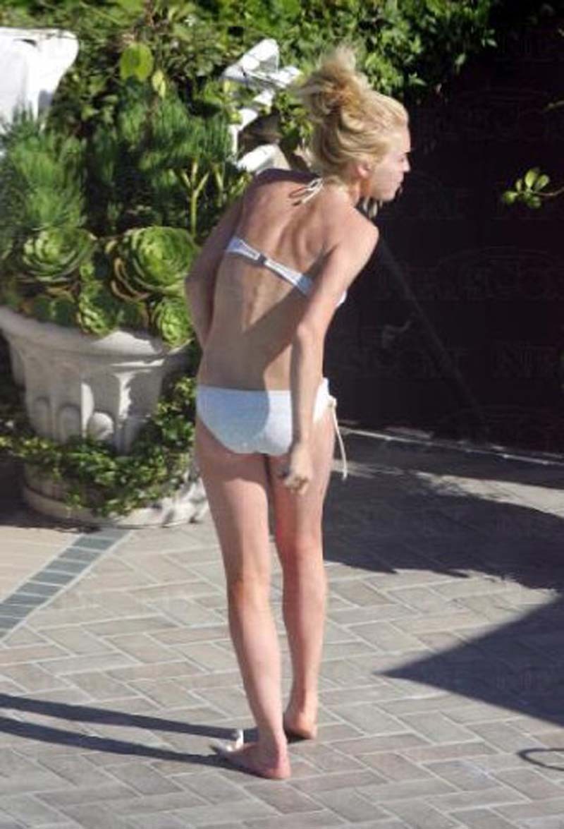 Lindsay Lohan, gros décolleté en robe moulante
 #75312137