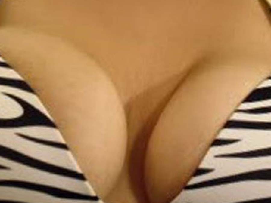 Amigas gordas reales mostrando sus tetas
 #71842641